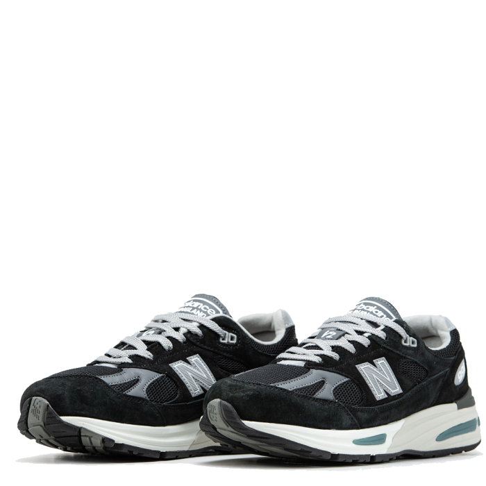 New Balance 991v2 Black/White