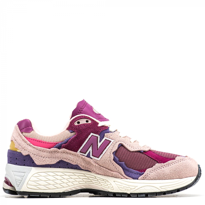 New Balance 2002R Pink