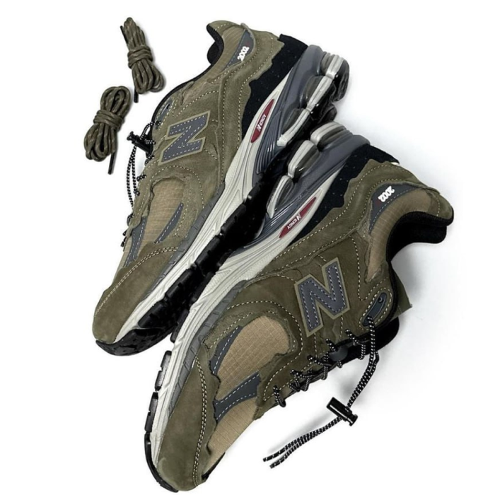 NEW BALANCE 2002 BROWN M2002RDN