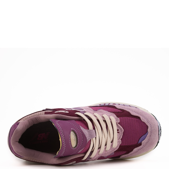 New Balance 2002R Violet