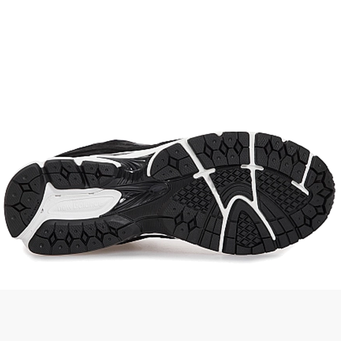New Balance 2002 R (Black) M2002RBK